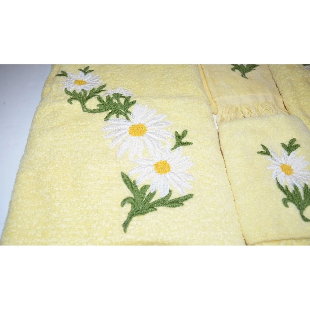 Vtg 70s Set Cannon Daisy Fringed Bath Hand Towels Wash cloth Yellow